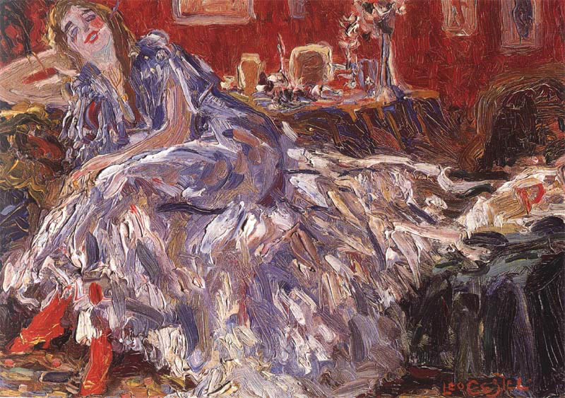 Jonge vrouw op een sofa, ca. 1910